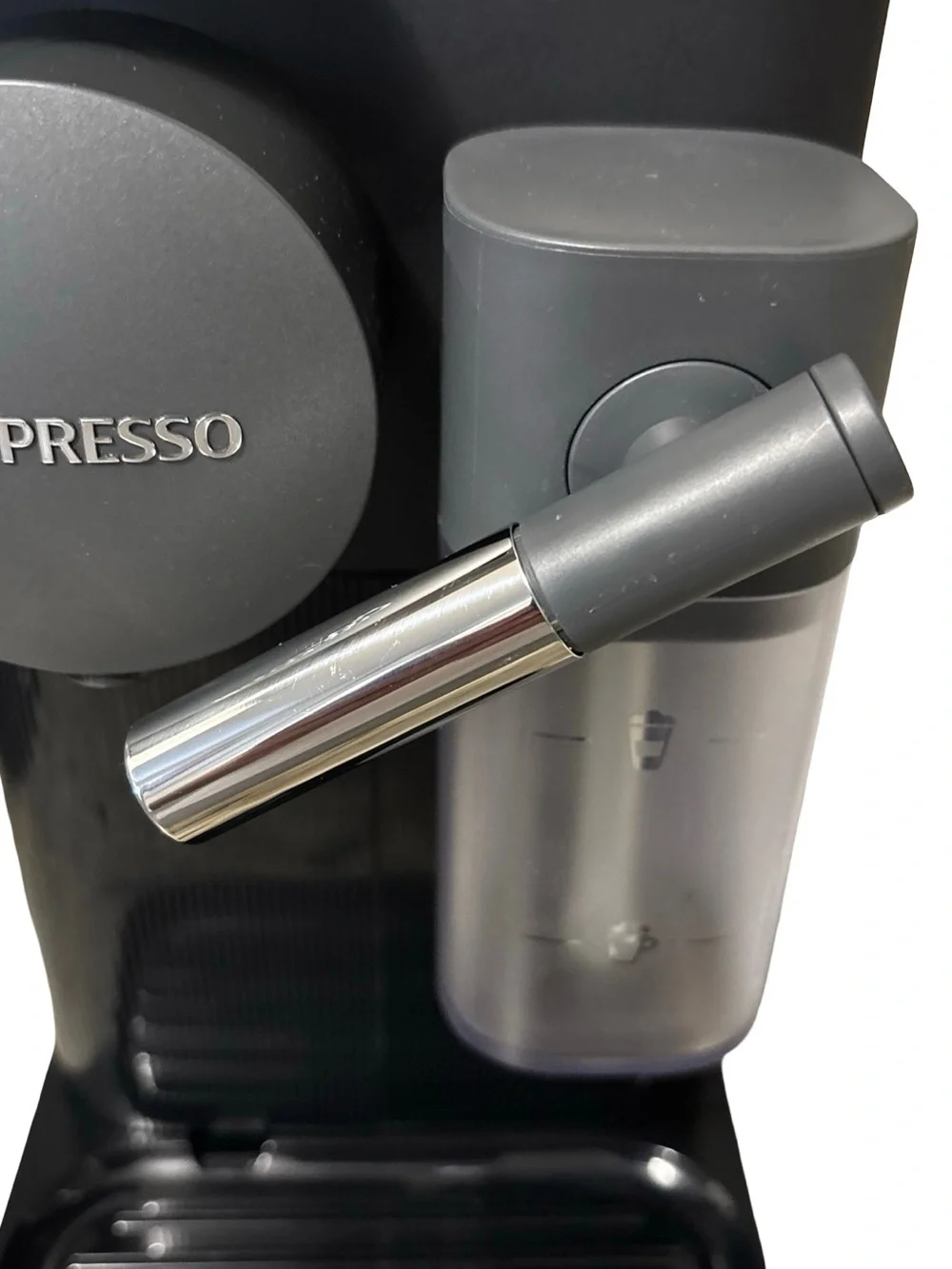 DeLonghi Nespresso Original Espresso Machine W/ Milk Frother Black Tested/Works!